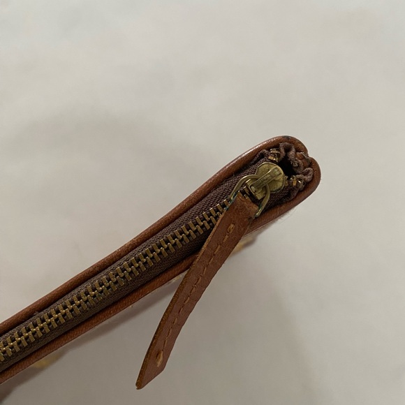 Roberta Roller Rabbit Dhurrie Rug Clutch - Picture 4 of 6